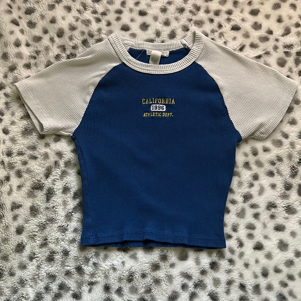 Blue and white crop top size s